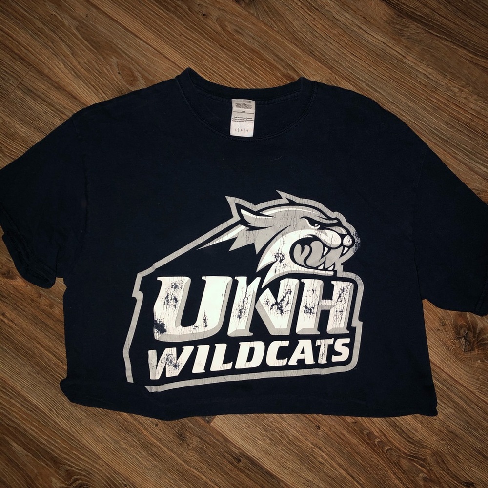 Gildan University of New Hampshire Crop Top